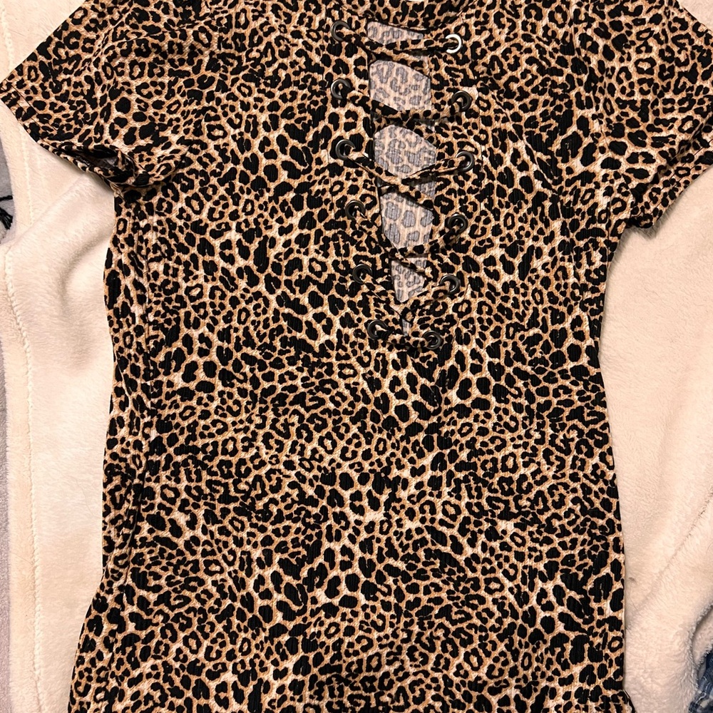 Woman's BKE leopard print top.